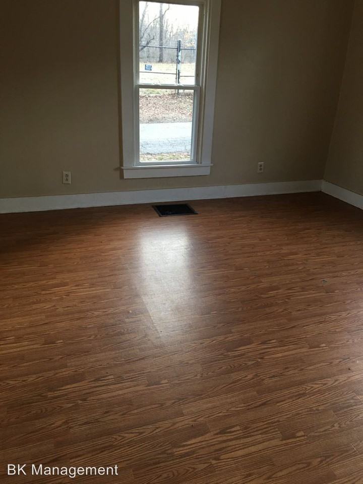 502 Illinois St - Photo 2 of 7