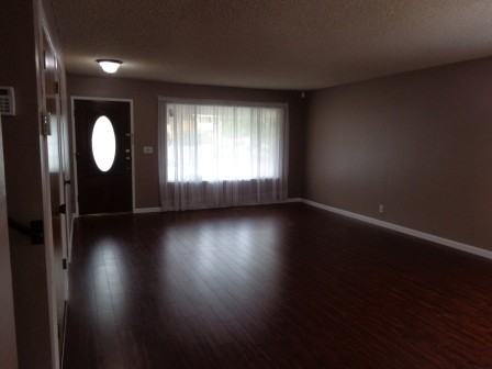 23070 Glenn Ellen Dr - Photo 2 of 13