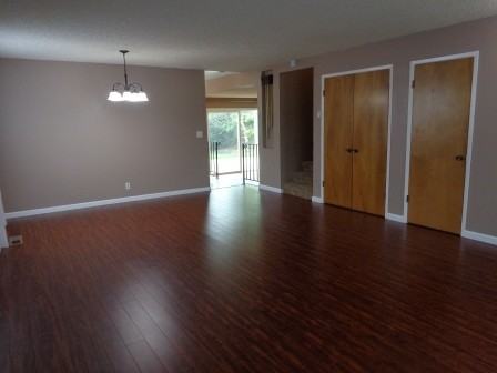 23070 Glenn Ellen Dr - Photo 3 of 13