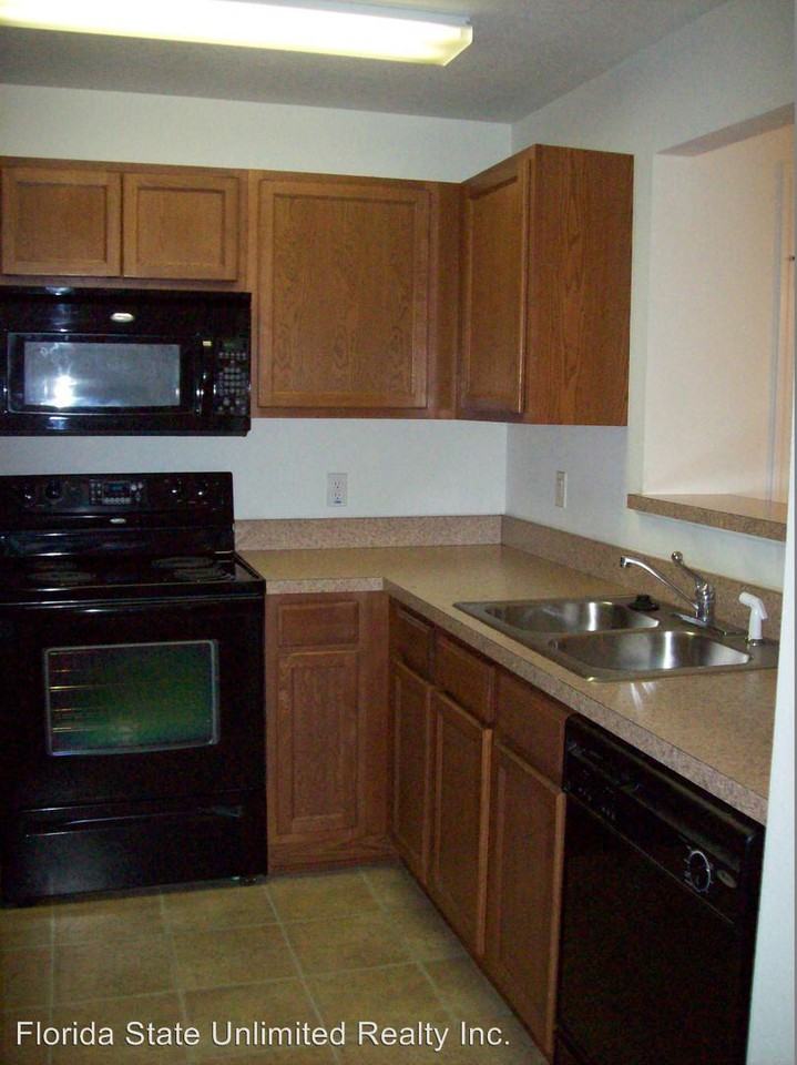 10814 Kensington Park Ave - Photo 3 of 9