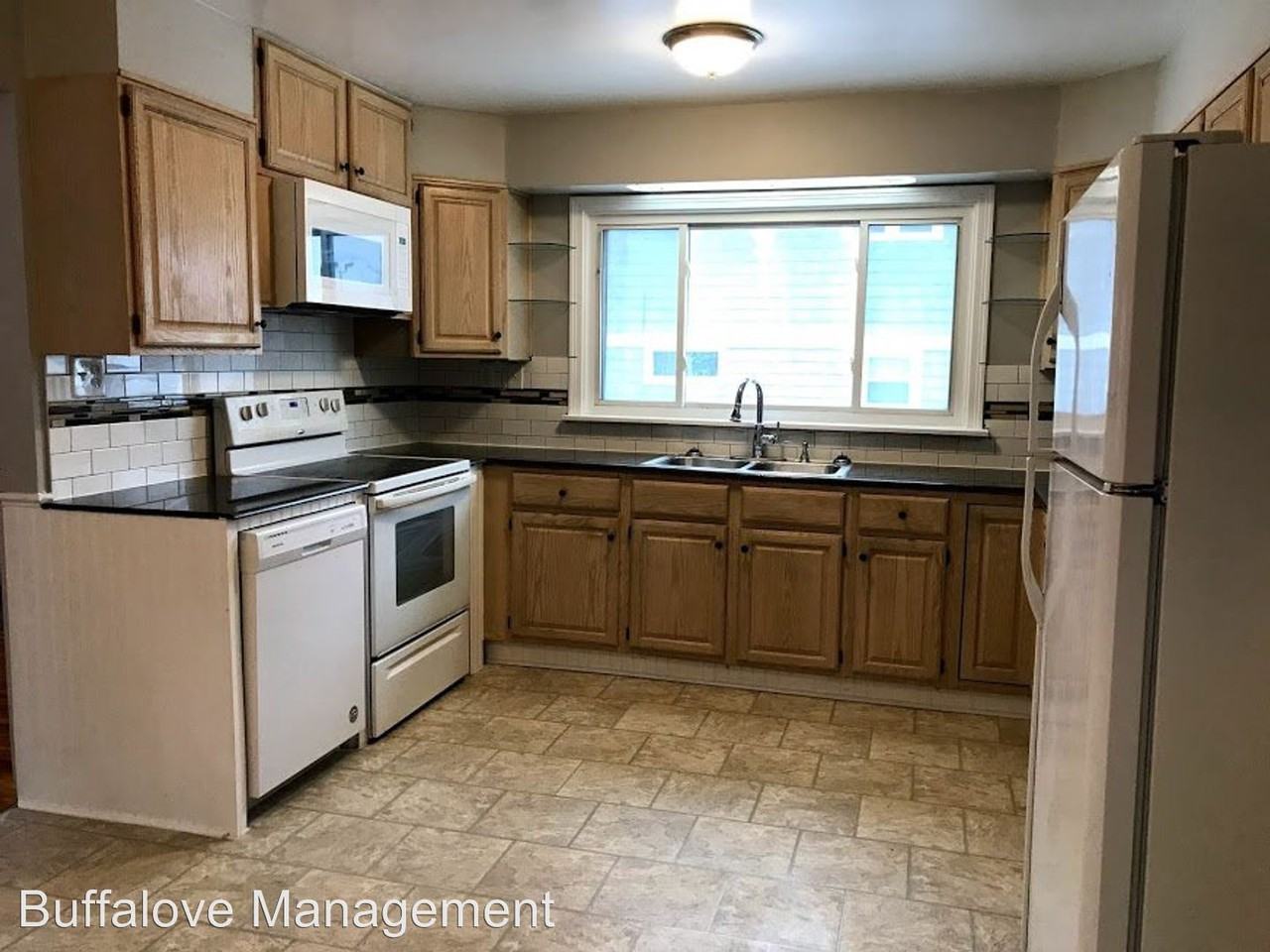 134 79th Street - Photo 3 of 32