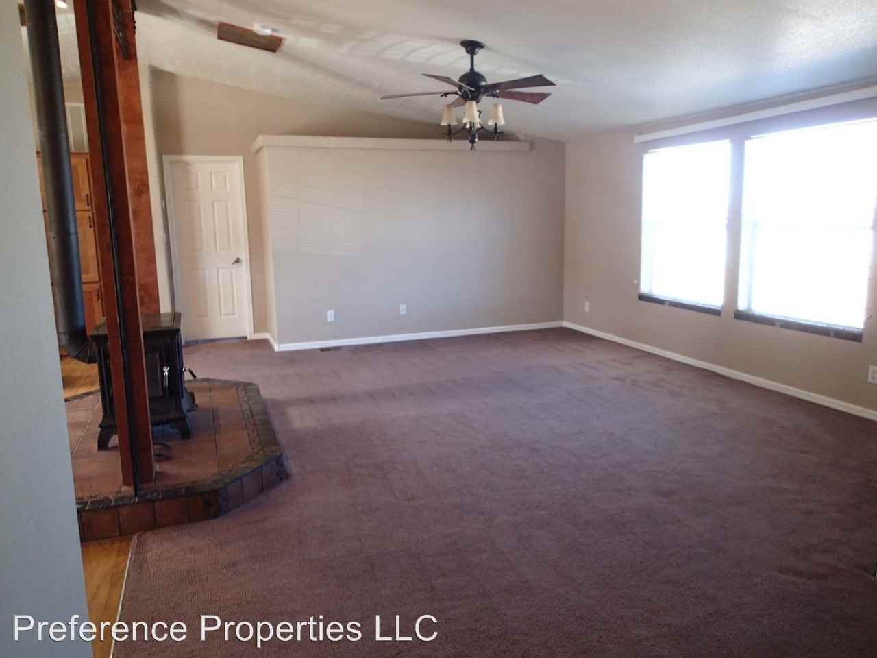 5176 Davis Road - Photo 3 of 31