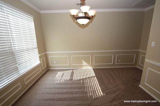 7724 Monthaven Dr - Photo 3 of 17