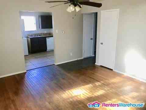 7821 Millstone Dr - Photo 3 of 10