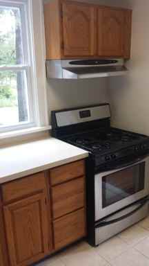 1301 Broadview Blvd N - Photo 2 of 10