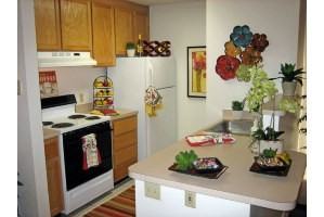 Fox Hollow Apartments - Photo 3 of 10