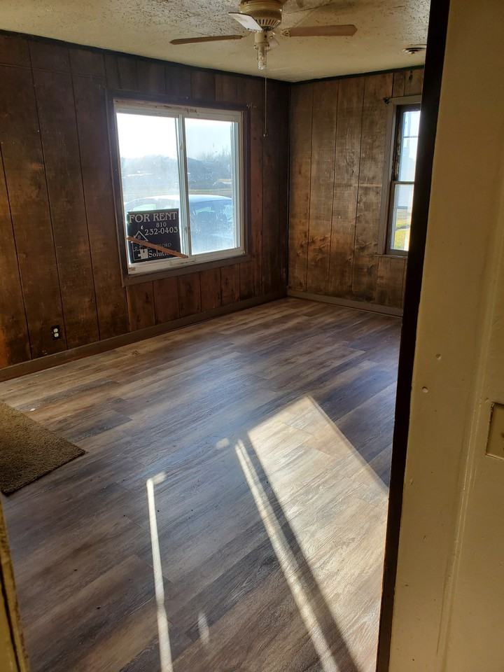 1357 East Bristol Road - Photo 3 of 6