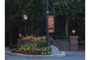 Royal Crest Estates Apartments - Photo 3 of 23