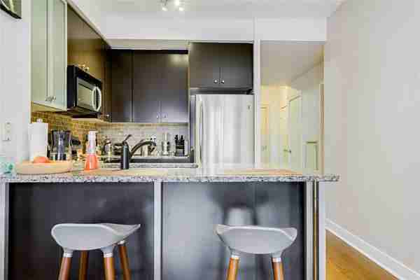 438 King Street West #01108