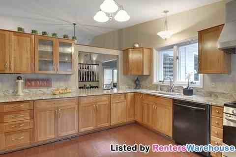 2357 Parkwoods Rd - Photo 3 of 15