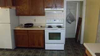 429 E State St - Photo 3 of 10