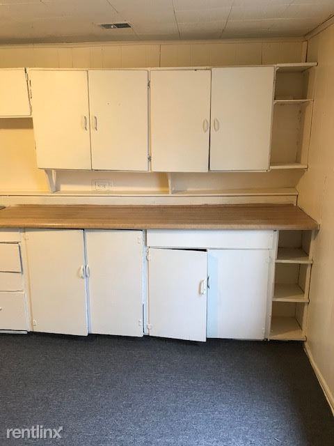 3237 Sanford St - Photo 2 of 11