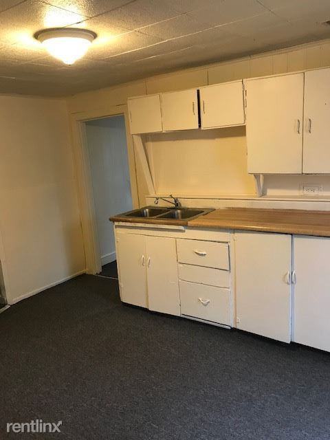 3237 Sanford St - Photo 3 of 11