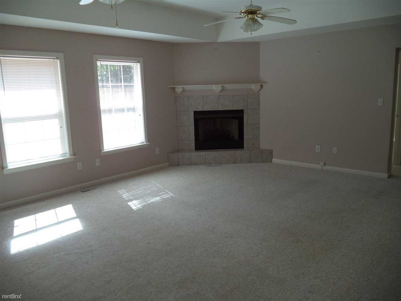 151 Nicholas St - Photo 2 of 4