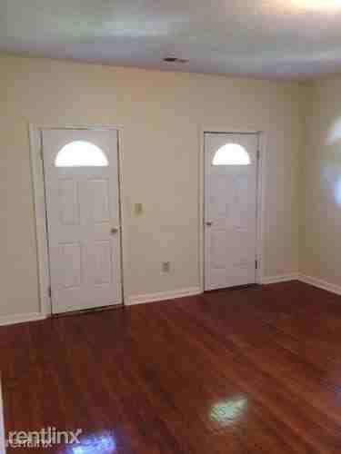 3308 Elgin Ave - Photo 3 of 5