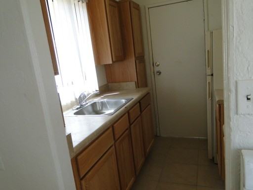 2102 E 18th St - Photo 2 of 5