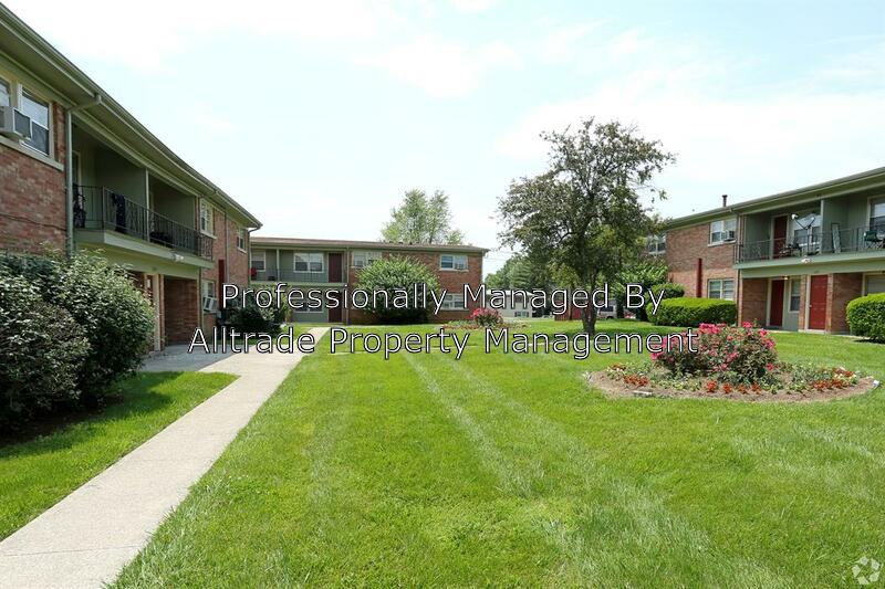 1644 Raleigh Rd - Photo 2 of 26