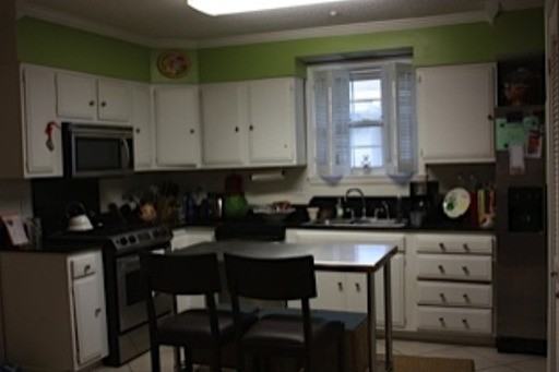 74 Hawk St - Photo 2 of 15