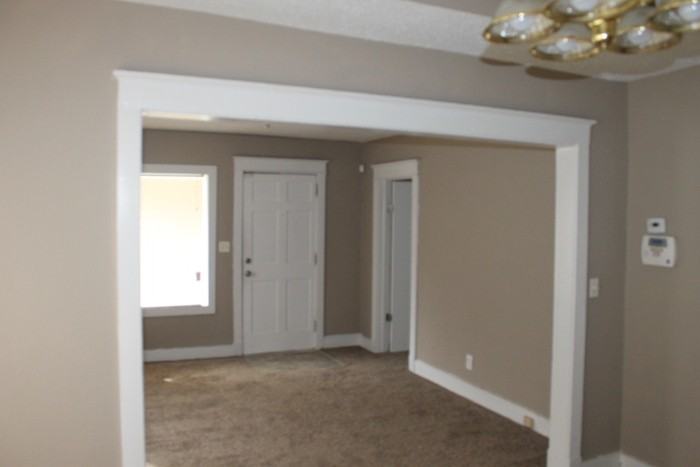 7041 Walrond Avenue - Photo 3 of 12