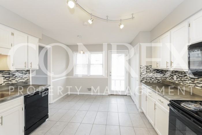 15800 East 45th Place South - Photo 3 of 8