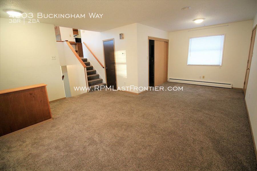 4803 Buckingham Way - Photo 2 of 20