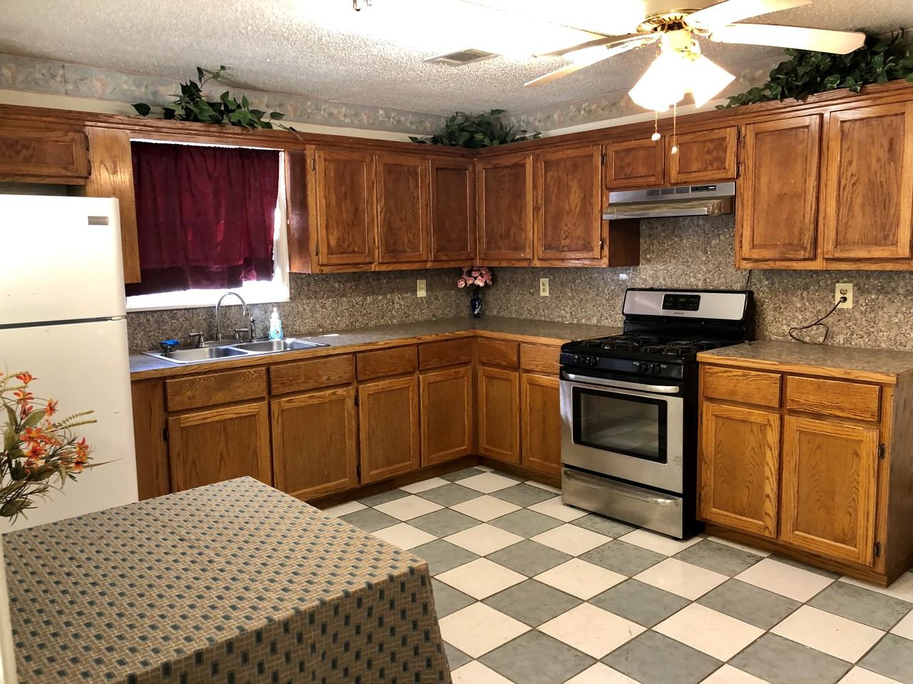 3209 Irving Street - Photo 3 of 11