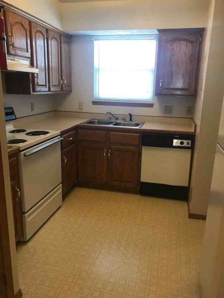 1507 Park Ln #B - Photo 3 of 7