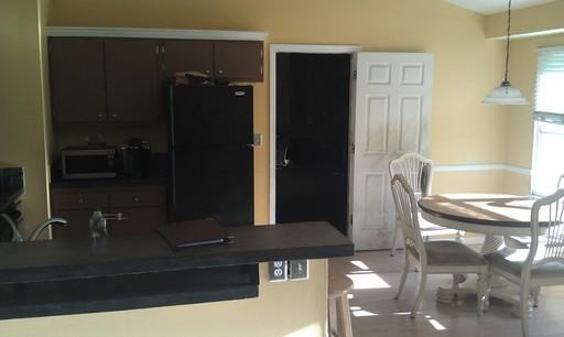 1002 Oakcrest Dr - Photo 2 of 39