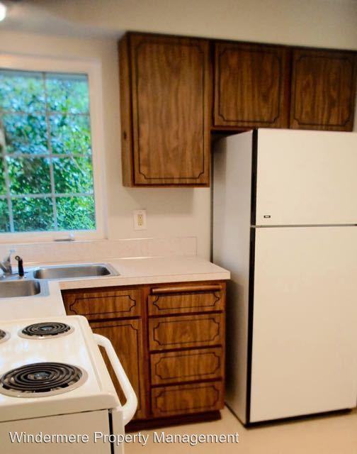 11076 Ne Mountain View Rd - Photo 2 of 14