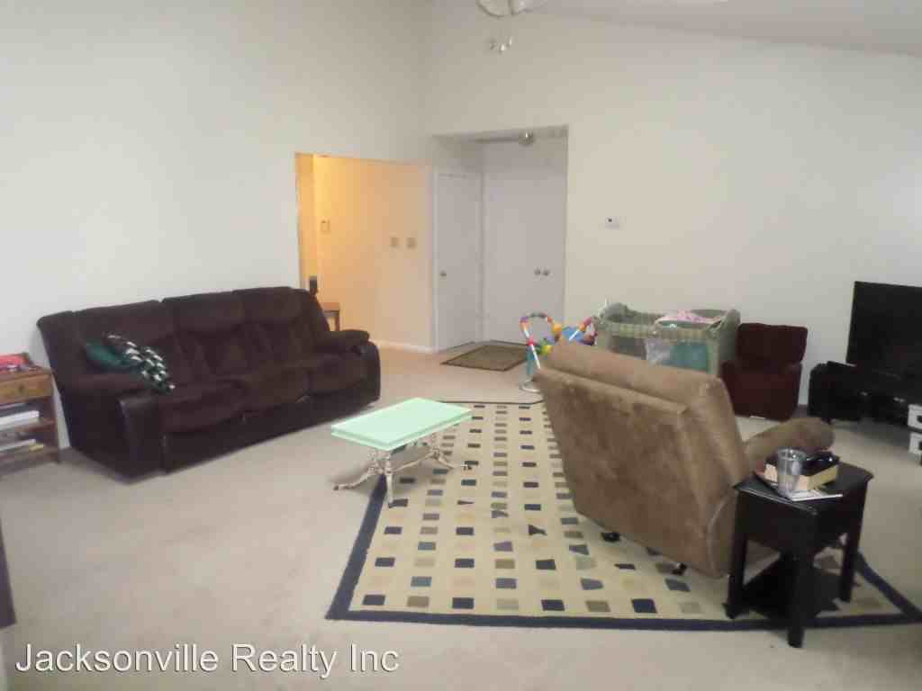 106 W. Cameron Ct. - Photo 3 of 11