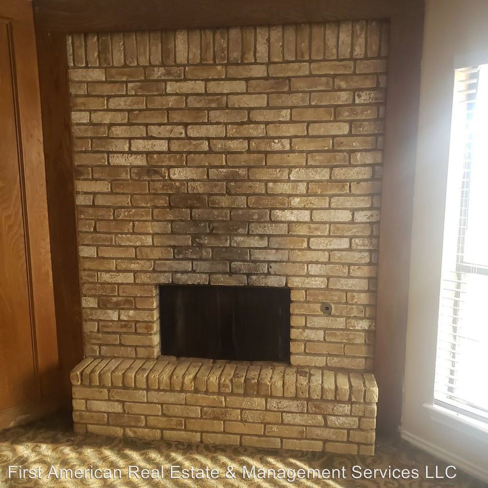 817-819 East 6th Street - Photo 2 of 11