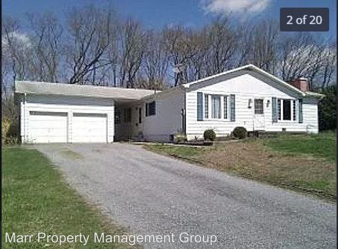 6975 Woodside Ln - Photo 2 of 15