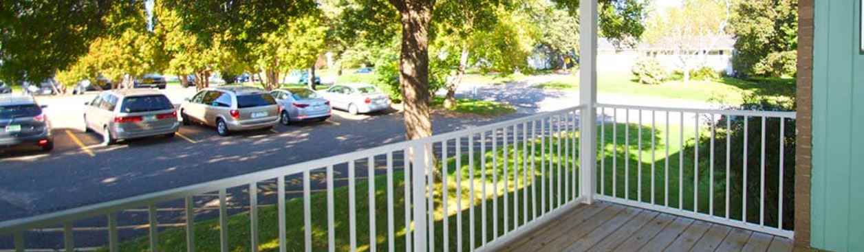 Roseville Terrace Apartments - Photo 3 of 5