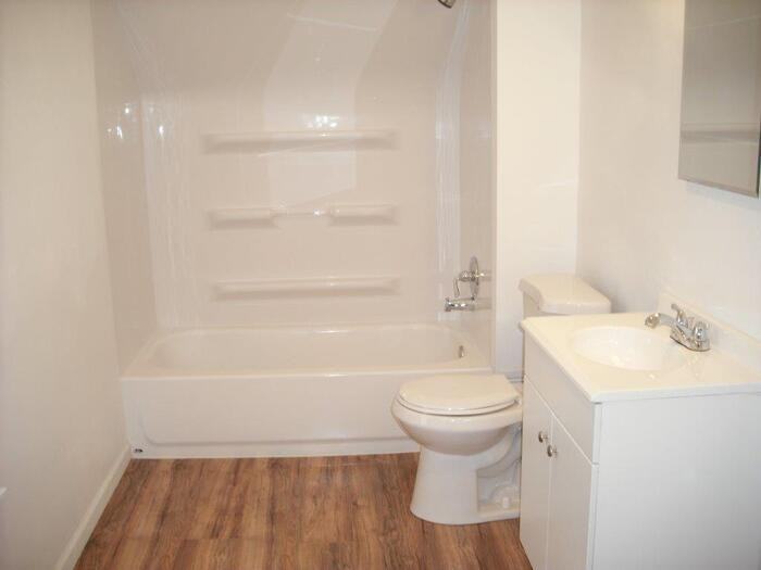422 South State Street - Photo 2 of 7
