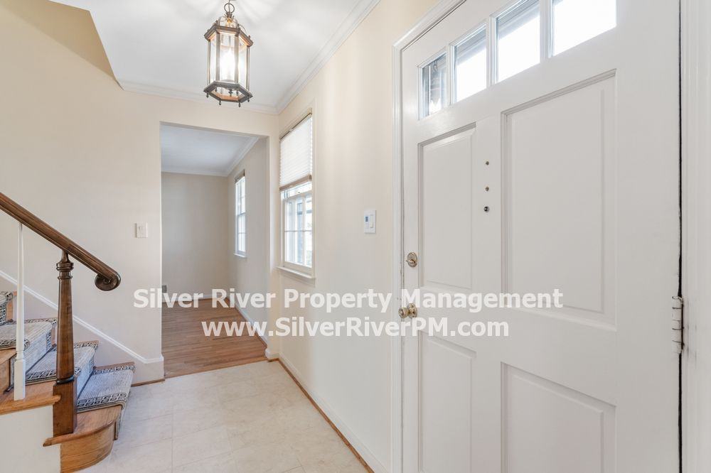 6303 Kaybro Street - Photo 3 of 31
