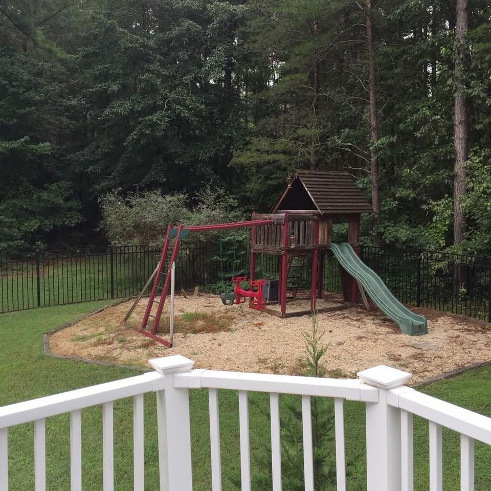 1265 Ullainee Road - Photo 3 of 43