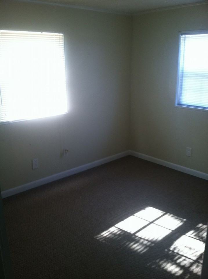 722 N Eighth - Photo 3 of 8
