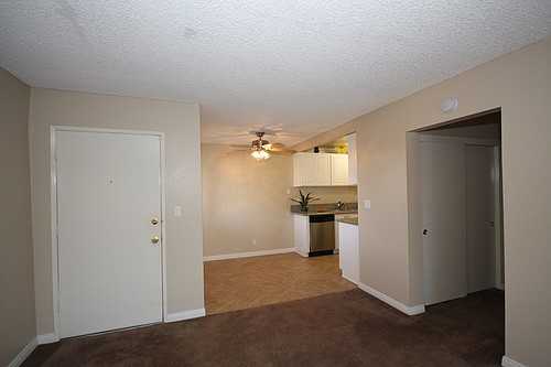 7860 Valley View - Photo 3 of 13