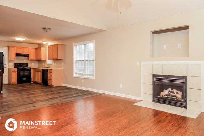 105 Hazelwood Court - Photo 3 of 16