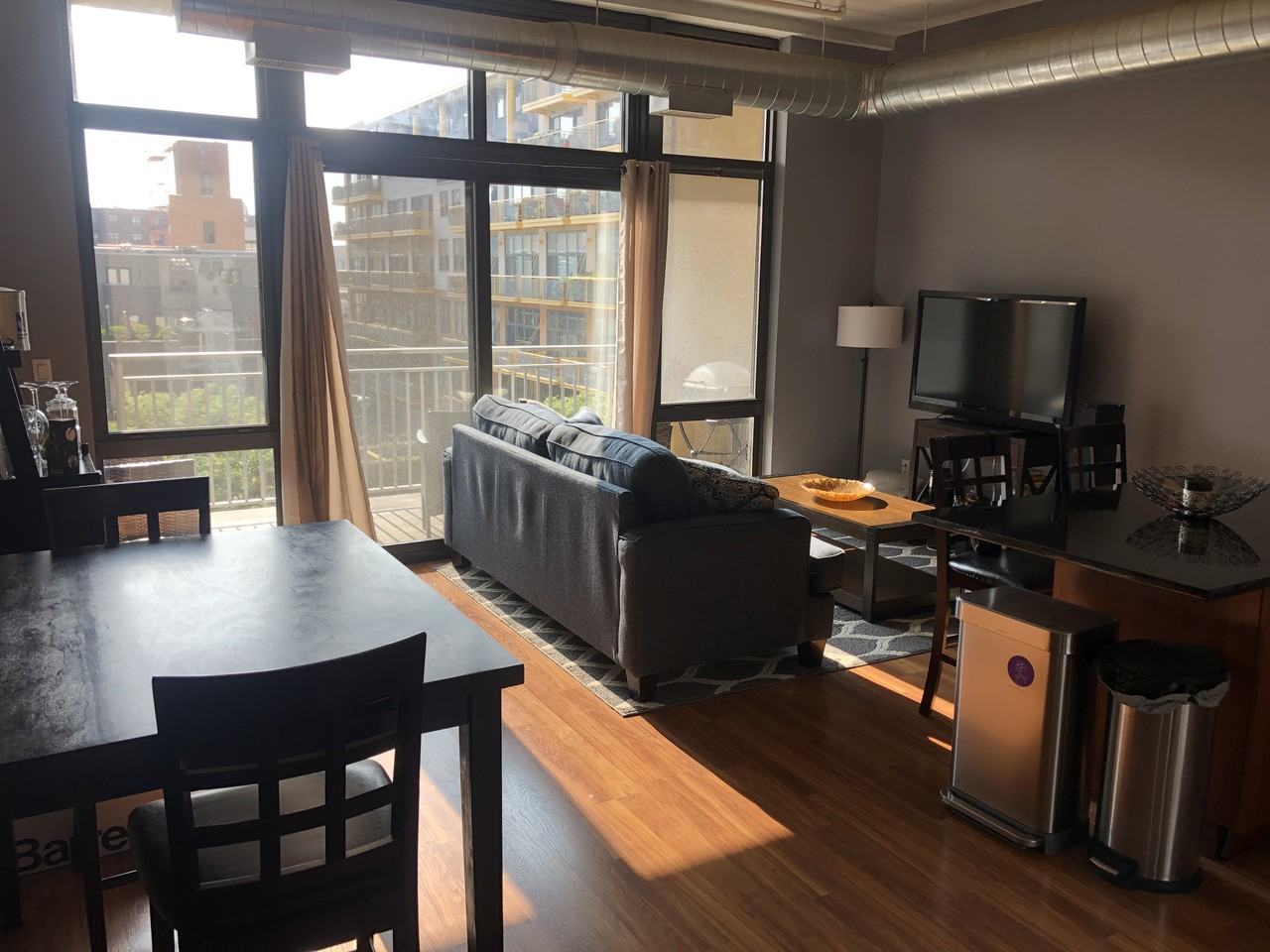 212 East Cullerton Street