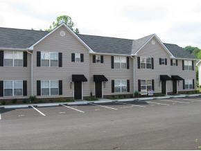 2121 S Greenwood Dr - Photo 2 of 9