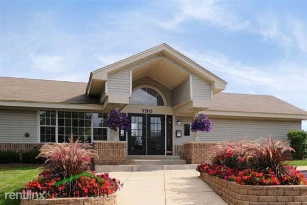 Woodlands of Brookfield - Photo 3 of 10