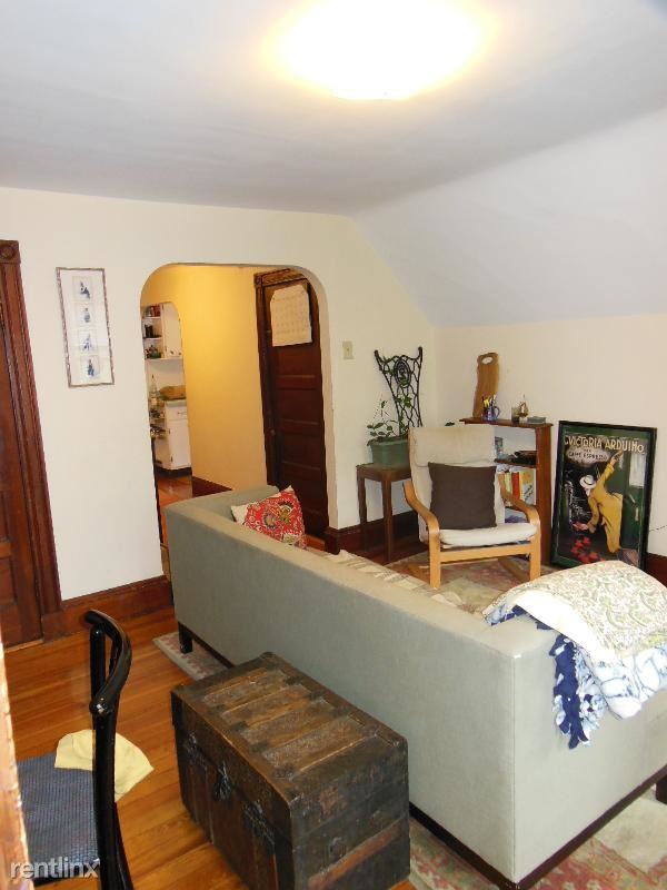 97 Bartlett St #3 - Photo 3 of 10
