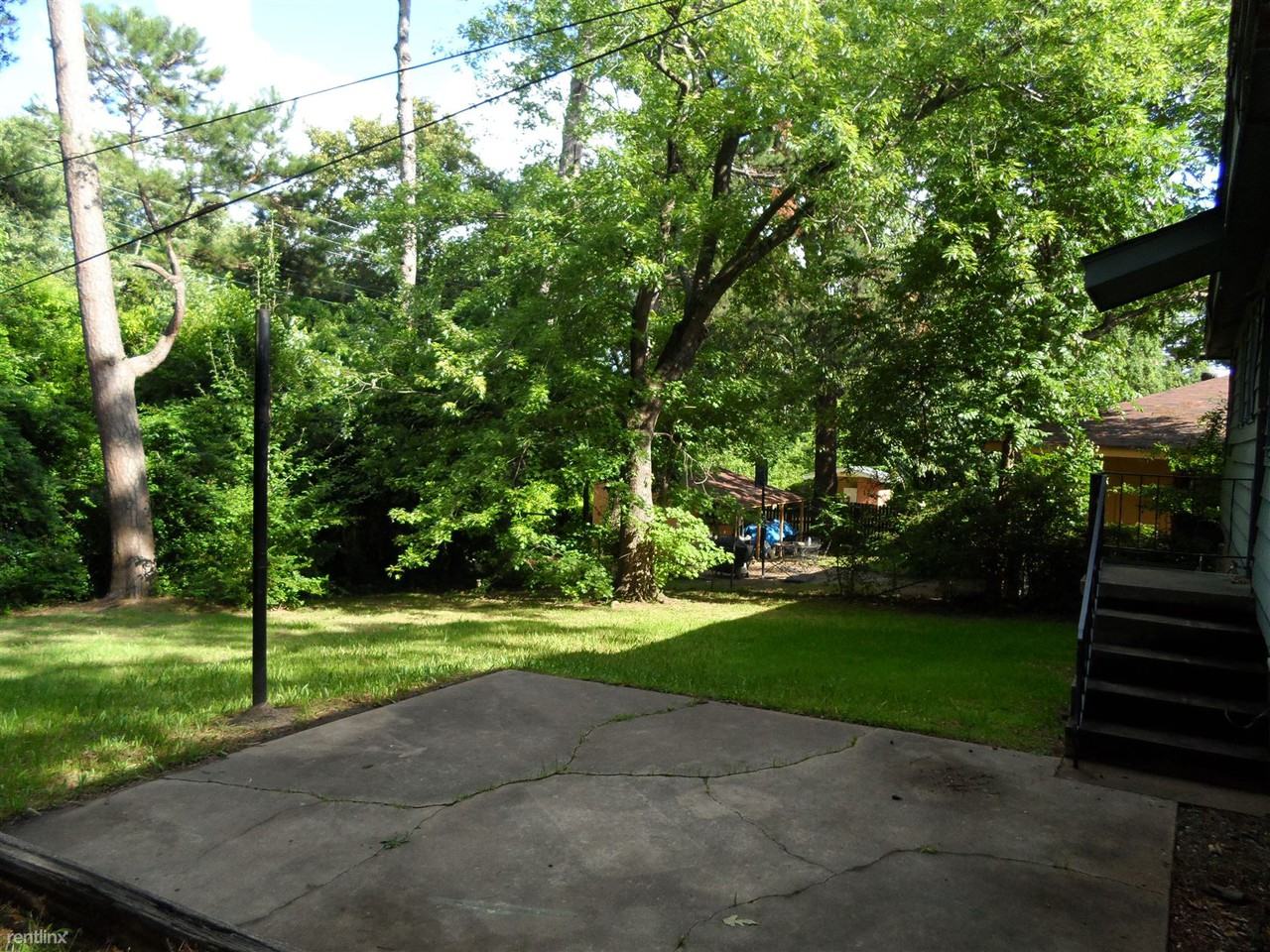 22 Barbara Dr - Photo 2 of 16