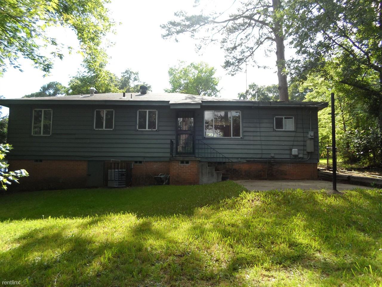 22 Barbara Dr - Photo 3 of 16