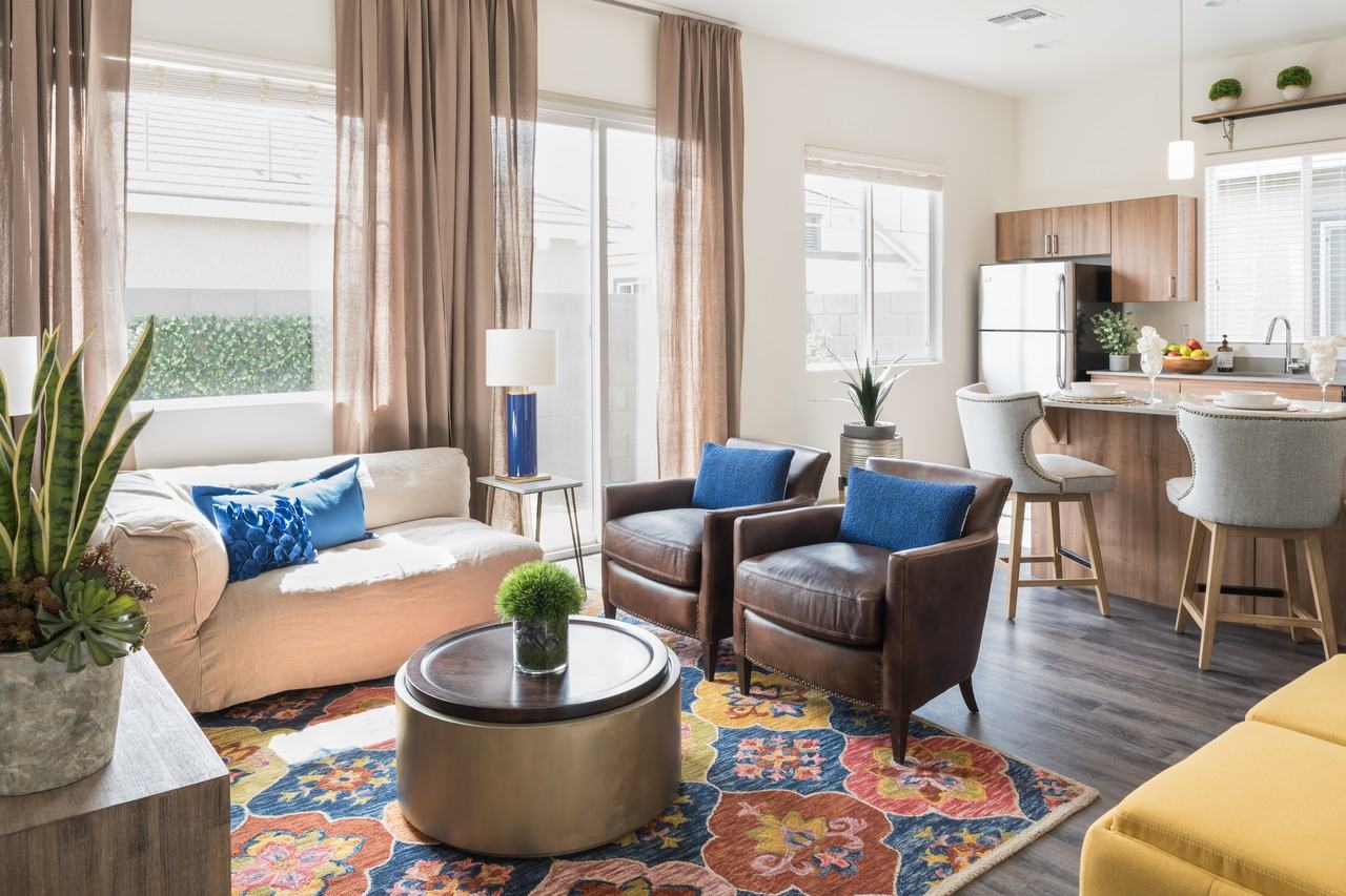 Bungalows on Jomax - Photo 2 of 8