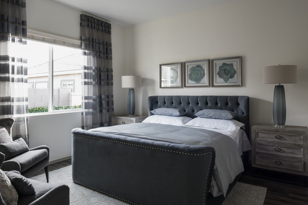 Bungalows on Jomax - Photo 3 of 8