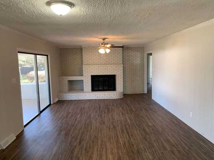 101 Clegg Street - Photo 3 of 7