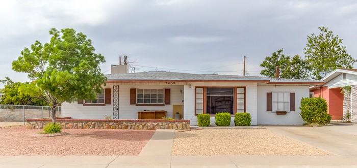 7605 Parkland Drive - Photo 2 of 24