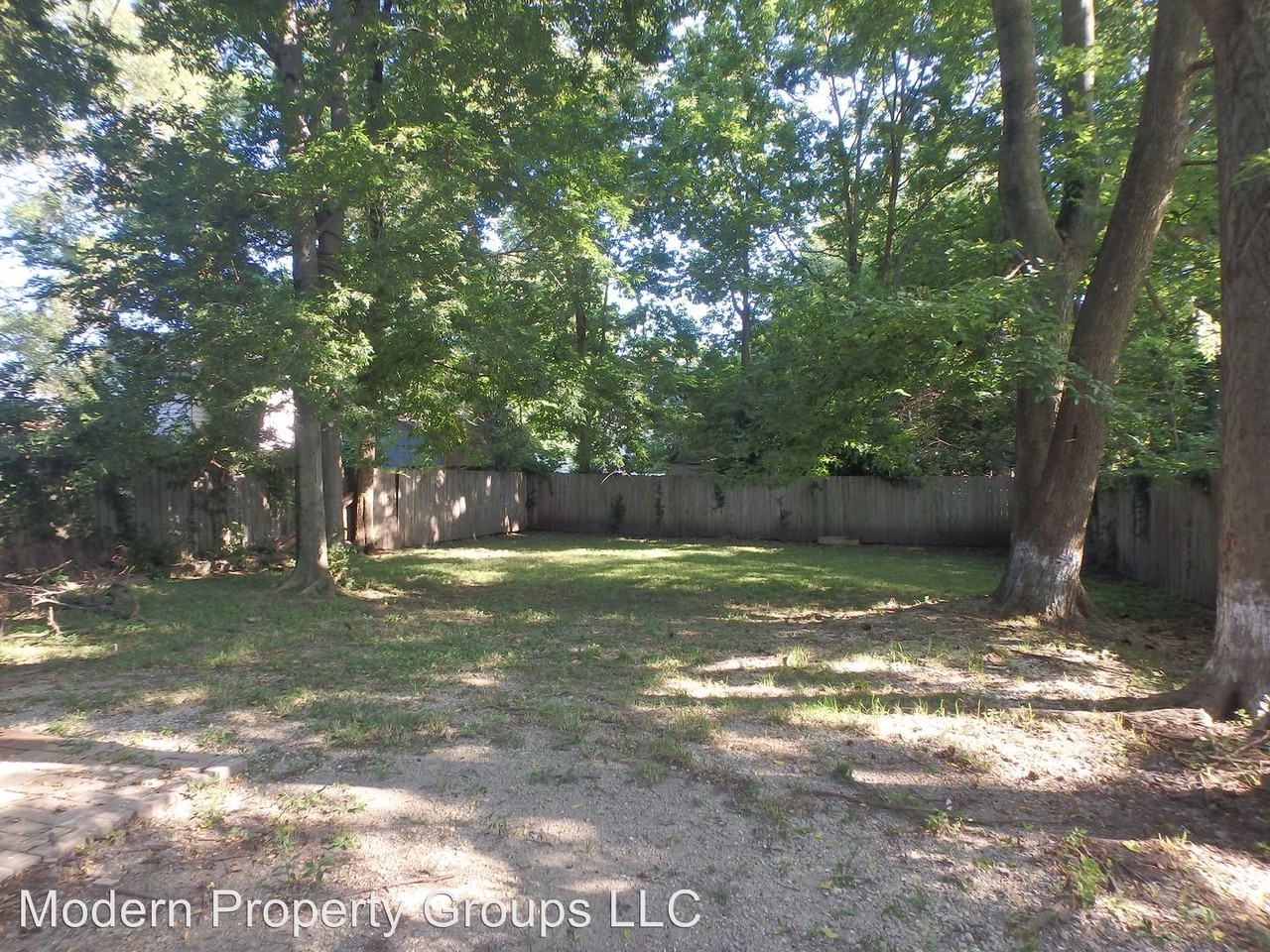 804 Wilkes Blvd - Photo 3 of 25